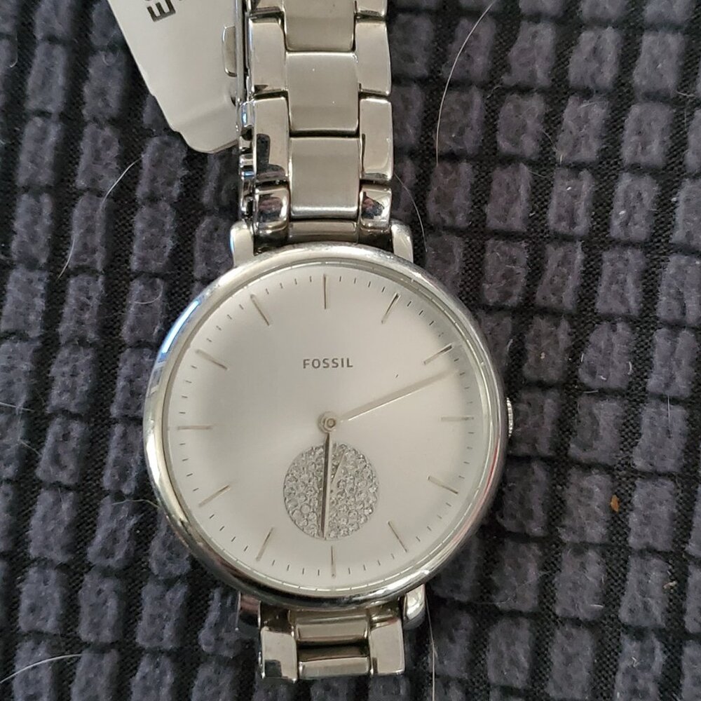 Fossil Women’s Silver Stainless Steel Watch ES4437 – New With Tag